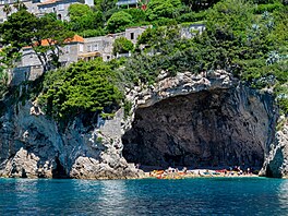 P�ídavné jméno �skrytá� vystihuje plá� Betina �pilja v chorvatském Dubrovníku...