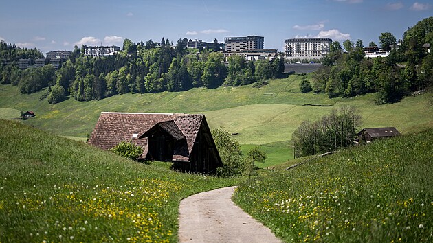 vcarsk hotel Brgenstock bude v polovin ervna hostit mrovou konferenci o vlce na Ukrajin. (10. kvtna 2024) 
