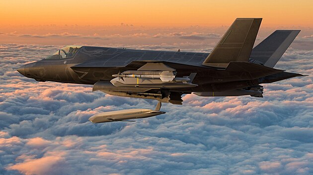 F-35 odpaluje st�elu AGM-158 JASSM. St�ely JASSM-ER jsou ur�eny pro polské...