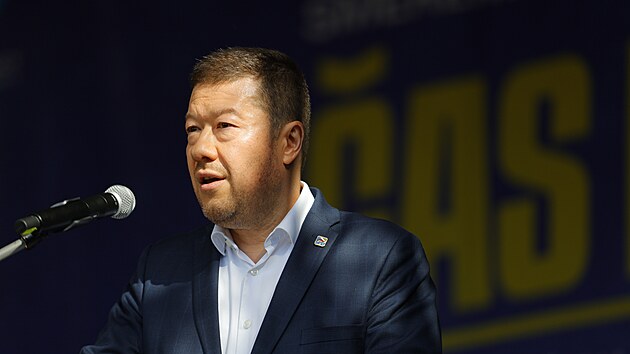 Tomio Okamura na pedvolebnm mtinku SPD na Vclavskm nmst. (23. kvtna 2024)