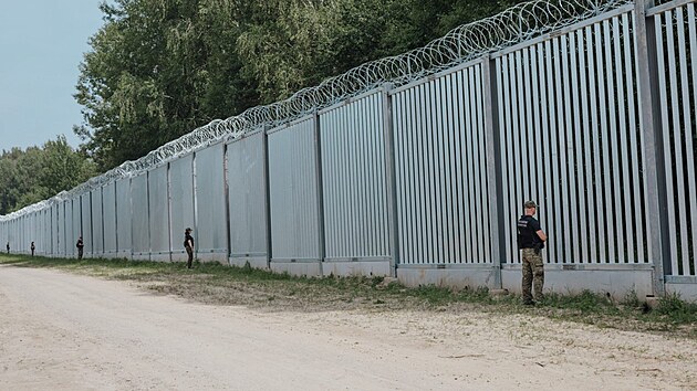 Na nkolika mstech polsko-blorusk hranice dolo k toku migrant na polsk pohraninky, ti z nich utrpli zrann. (28. kvtna 2024)