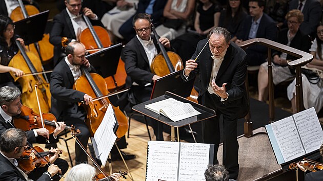 Dirigent Riccardo Chailly a Filarmonica della Scala na Praskm jaru