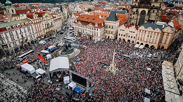 Oslavy zisku titulu mistr svta v lednm hokeji na Staromstskm nmst v Praze. (27. kvtna 2024)