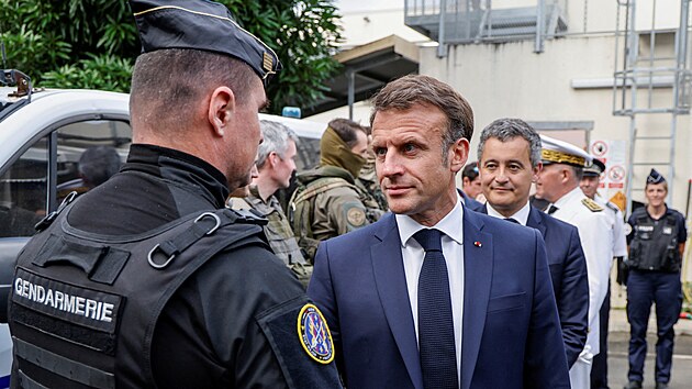 Francouzsk prezident Emmanuel Macron navtvil Novou Kaledonii. Nvtvu provzela psn bezpenostn opaten. (23. kvtna 2024)