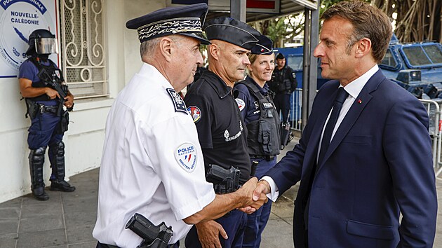 Francouzsk prezident Emmanuel Macron navtvil Novou Kaledonii. Nvtvu...