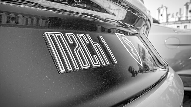 4. Mustang sraz Kol�n