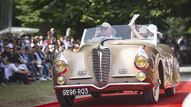 Kabriolet Delahaye 135 M s karoseri� Faget & Varnet z roku 1948.