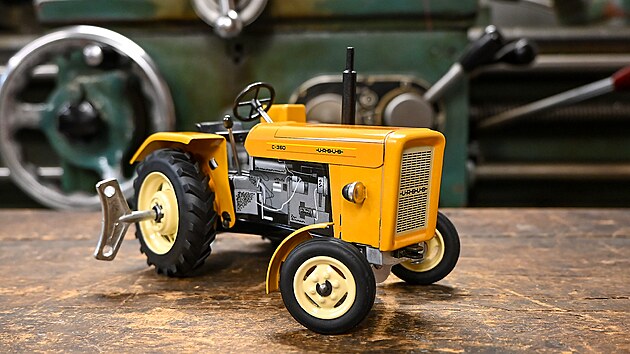 KOVAP roziuje svou nabídku o legendární traktor Ursus C-360!