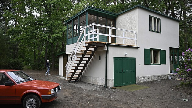Oteven Hrabalovy chaty pro zstupce mdi ped oficilnm otevenm chaty pro veejnost (17. kvtna 2024)