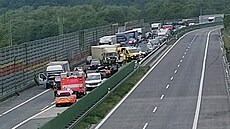 U Bystice na Frýdecko-Místecku dolo v pondlí odpoledne k hromadné dopravní...