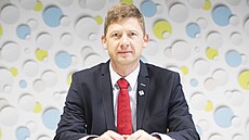 Politický turista Petr Mach byl v ODS a radil Václavu Klausovi. Pak zalo�il...