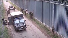 Na n�kolika místech polsko-b�loruské hranice do�lo k útoku migrant� na polské...