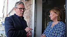 éf labourist Keir Starmer bhem kampan ve Staffordu (25. kvtna 2024)