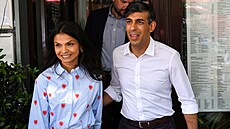 Lídr konzervativc� Rishi Sunak b�hem kampan� v Londýn� (26. kv�tna 2024)