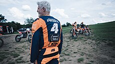 Bhem kurzu v Endurové kole utrpl prezident Pavel lehká zranní, kvli kterým...