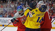 etí hokejisté bojují o postup do finále mistrovství svta proti védsku. V...