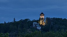 Da�í se zde také potraviná�skému pr�myslu. Kdo by neznal slavný bylinný likér...