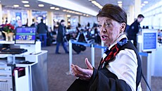 81letá Bette Nashová na letiti Ronalda Reagana ve washingtonském Arlingtonu ve...