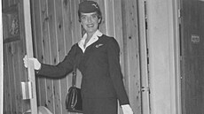 Bette Nashová pózuje v uniform letuky ve Washingtonu.