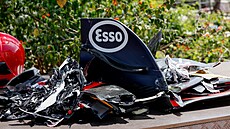 Trosky vozu Red Bull Sergia Péreze po havárii p�i Velké cen� Monaka 2024.