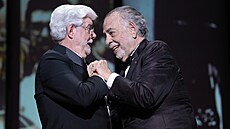 Reisér George Lucas a Francis Ford Coppola po udlení Zlaté palmy bhem...
