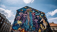 Mural Vesmír medúz v Kiíkov ulici (24. kvtna 2024)