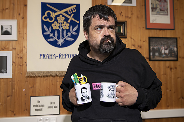 O Novotném jako „Turkovi ODS“ a pokrytcích, kteří jezdí do Řeporyjí