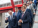 Premiér Petr Fiala v doprovodu ministra dopravy Martina Kupky a generálního...