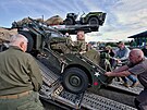 lenov eskch military car klub odjdj z Plzn na oslavy 80. vro...