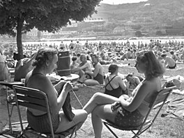 Zapomete na akvaparky, termální bazény, wellness, vodní atrakce a vymazlená...