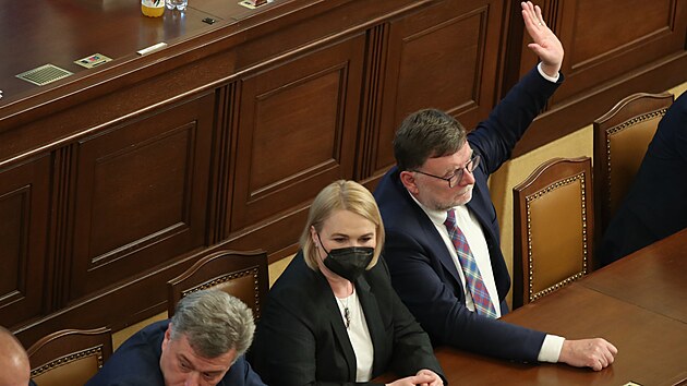 Poslanci podpo�ili v prvním �tení návrh reformy, která zvy�uje v�k odchodu do...