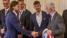 Hokejové mistry sv�ta p�ijal na Pra�ském hrad� prezident Petr Pavel. Na snímku...
