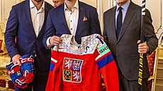 Hokejové mistry sv�ta p�ijal na Pra�ském hrad� prezident Petr Pavel. Na snímku...