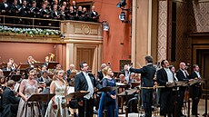 (Zleva) Václava Krejí Housková, Albta Poláková, Martin Bárta, Kateina...