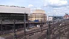 Tento pohled se m�l naskytnout Radku Brzobohatému v Dynastii Novák�, kdy�...