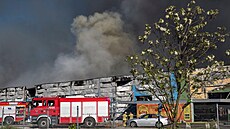 Pozstatky poáru obchodního centra ve Varav (15. kvtna 2024)