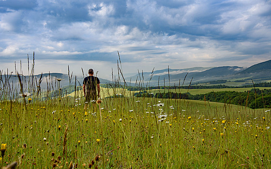 Výhledy z úboí vrcholu Beskid