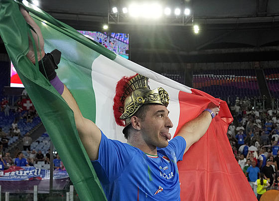 Ital Leonardo Fabbri b�hem finále koule na mistrovství Evropy v �ím�.