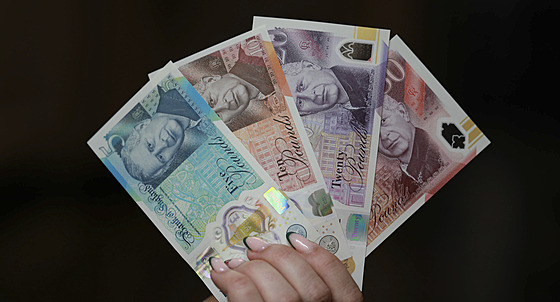 Nové britské bankovky s portrétem krále Karla III. jsou v obhu od 5. ervna...