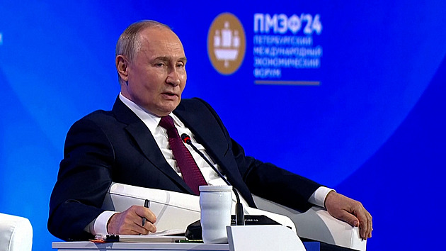 Ukrajina: jak být nepostradatelný. Putin nechce Kyjev jako trofej, ale jako základnu