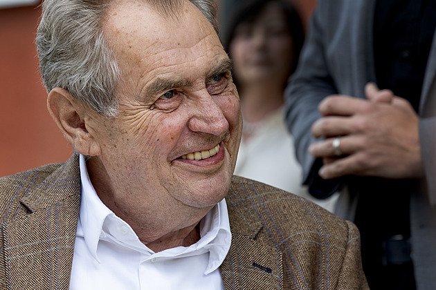 Zeman o eurovolbách: Poražení vždycky fňukají a označují vítěze za extremisty