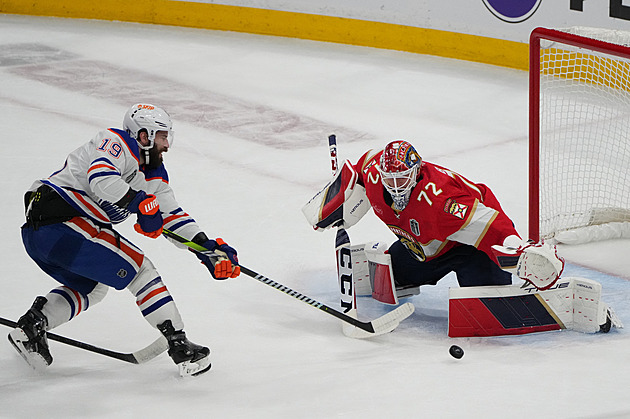 Bobrovskij čaroval v brance, Floridě na úvod finále Stanley Cupu vychytal výhru