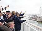 Století veteráni druhé svtové války pijedou na lodi z anglického Portsmouthu...