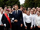 Francouzský prezident Emmanuel Macron ve stedu zahájil tídenní oslavy 80....