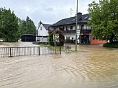 V Bavorsku jsou po vydatném deti záplavy, v nkterých místech musel zasahovat...