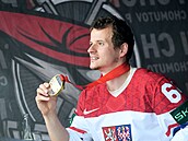 Chomutovský odchovanec David Kämpf pijel do Chomutova oslavit s fanouky titul...