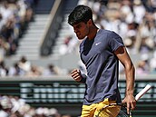 Carlos Alcaraz se raduje v semifinále Roland Garros.