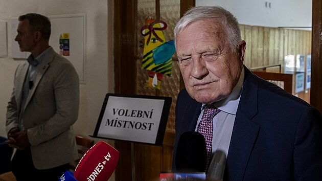 Vclav Klaus po odvolen do Evropskho parlamentu. (7. ervna 2024)