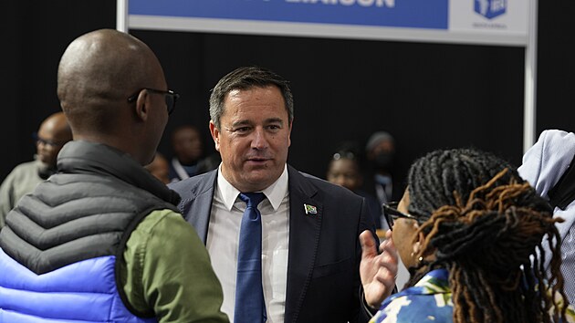 V Jihoafrick� republice se konaly parlamentn� volby, na sn�mku l�dr opozi�n� Demokratick� opozice John Steenhuisen. (31. kv�tna 2024)