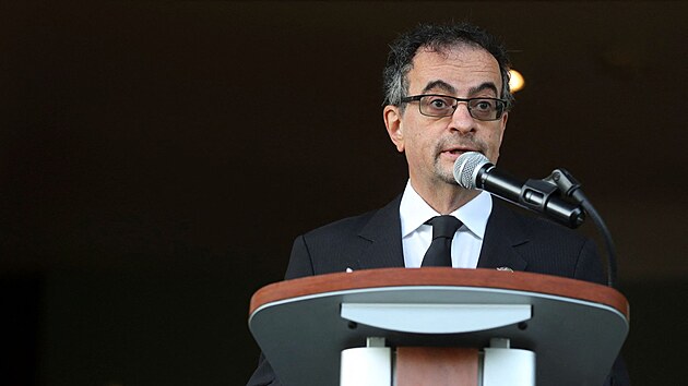 Jon Benjamin, b�val� velvyslanec Velk� Brit�nie v Ghan�, Chile a Mexiku.